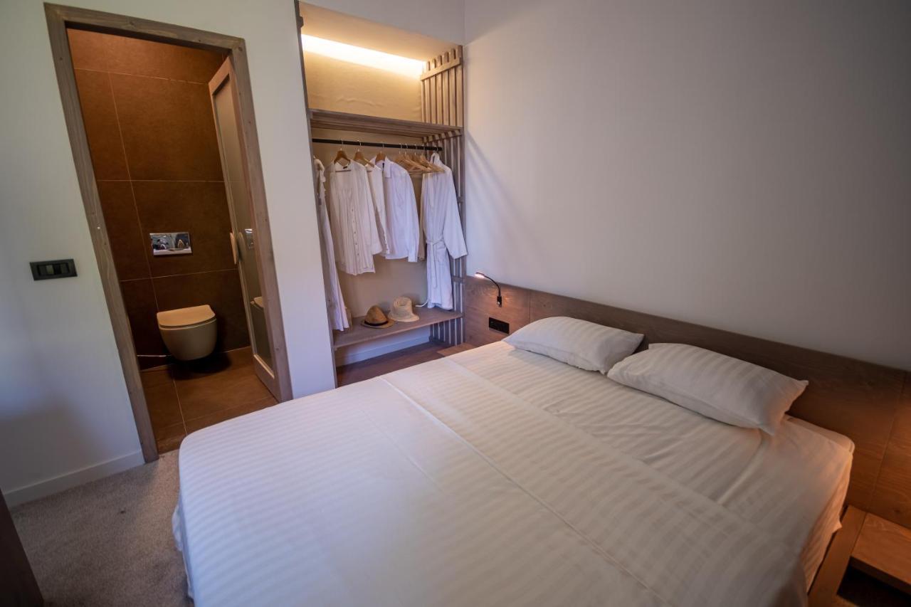 Bloom Suites プリシュティナ エクステリア 写真